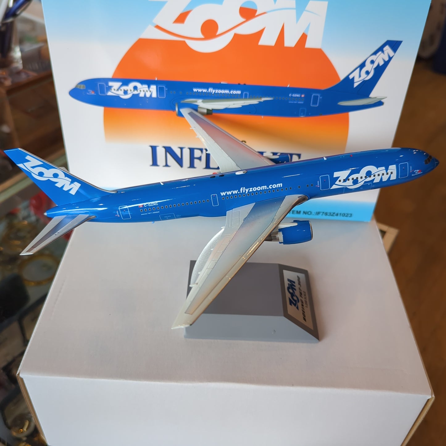 Inflight 200 Zoom Boeing 767-300 “City Of Vancouver” C-GZNC - 1/200