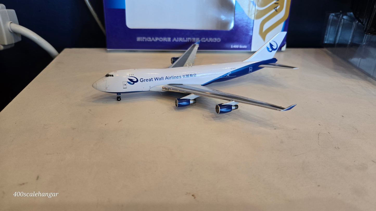 Apollo Great Wall Airlines Boeing 747-400F B-2433