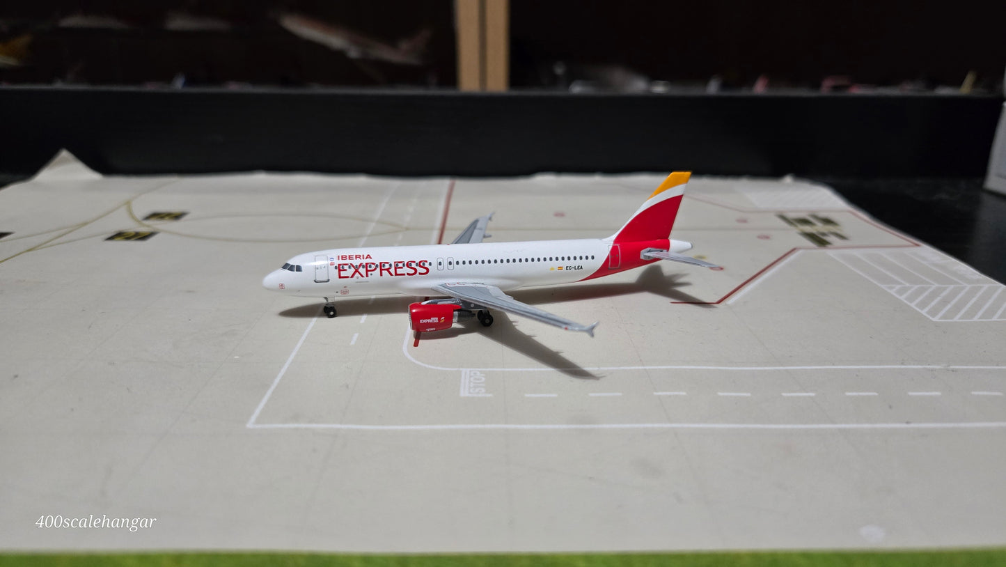 Aeroclassics Iberia Express Airbus A320-200 EC-LEA