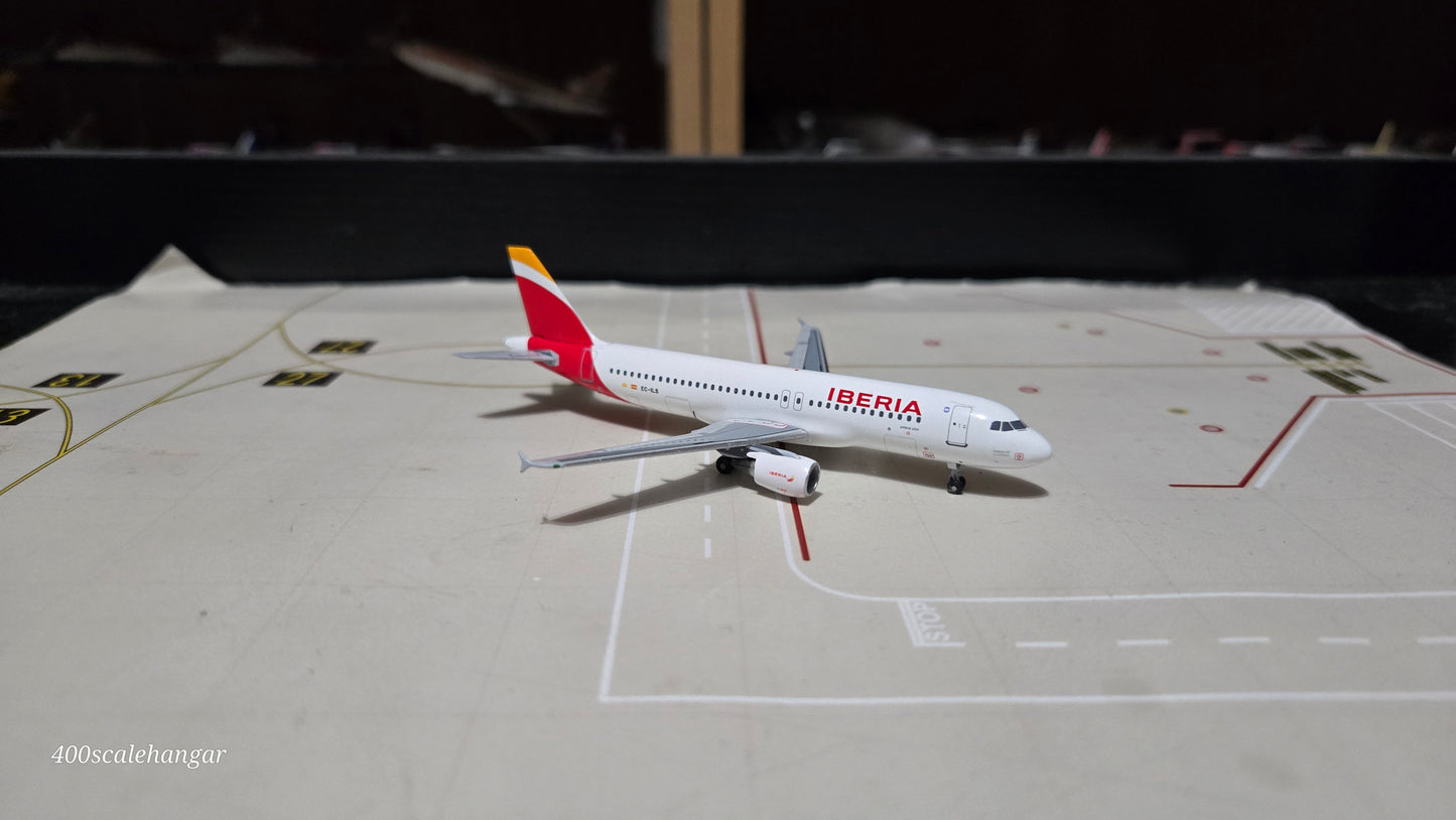 Aeroclassics Iberia Airbus A320-200 EC-ILS