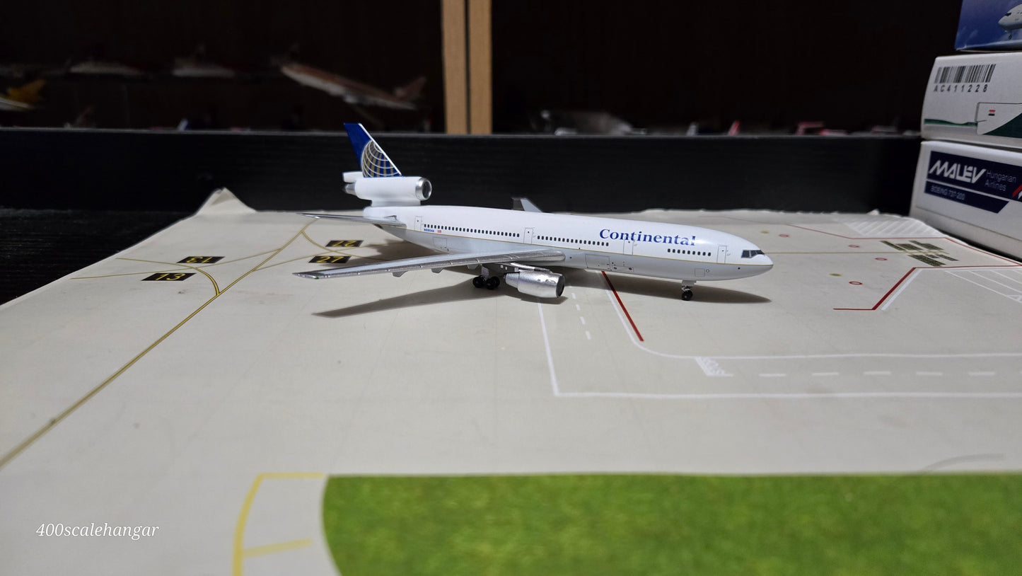 Aeroclassics Continental Airlines Douglas DC-10-10 N68044