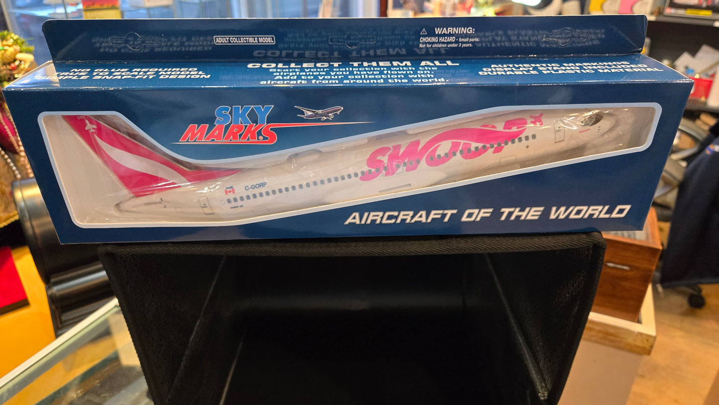 Skymarks Swoop Boeing 737 MAX 8 C-GORP - 1/130