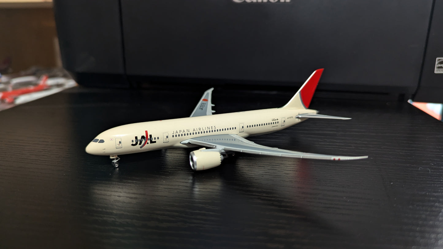 Phoenix Models JAL Boeing 787-8 Dreamliner JA7878