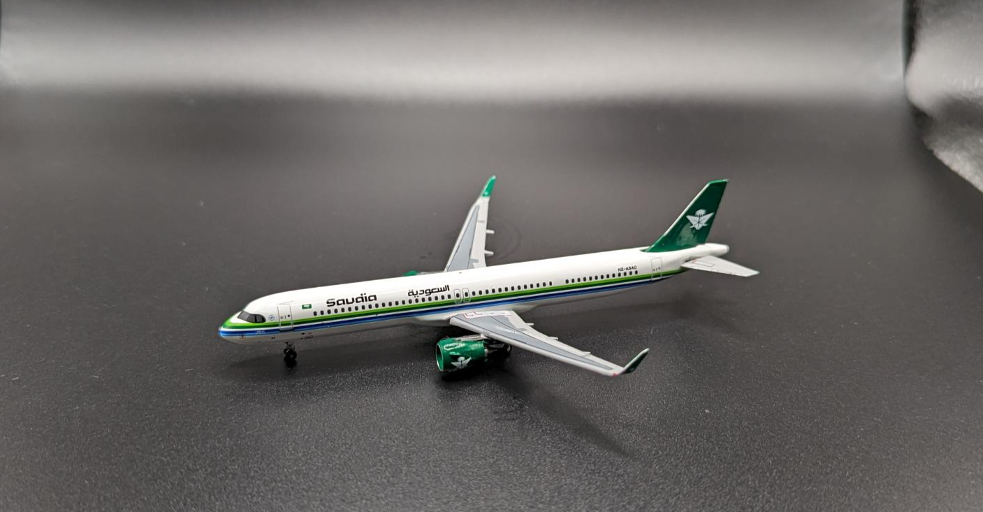 Aeroclassics Saudi Arabian Airlines A321neo “Retro Livery” HZ-ASAC