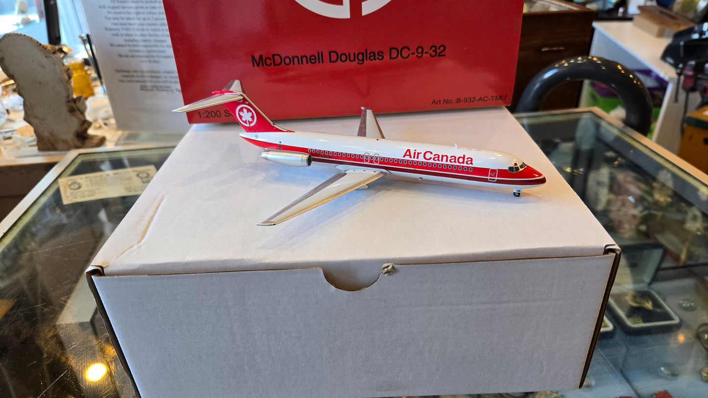 Inflight 200 Air Canada DC-9-32 C-FTMU - 1/200