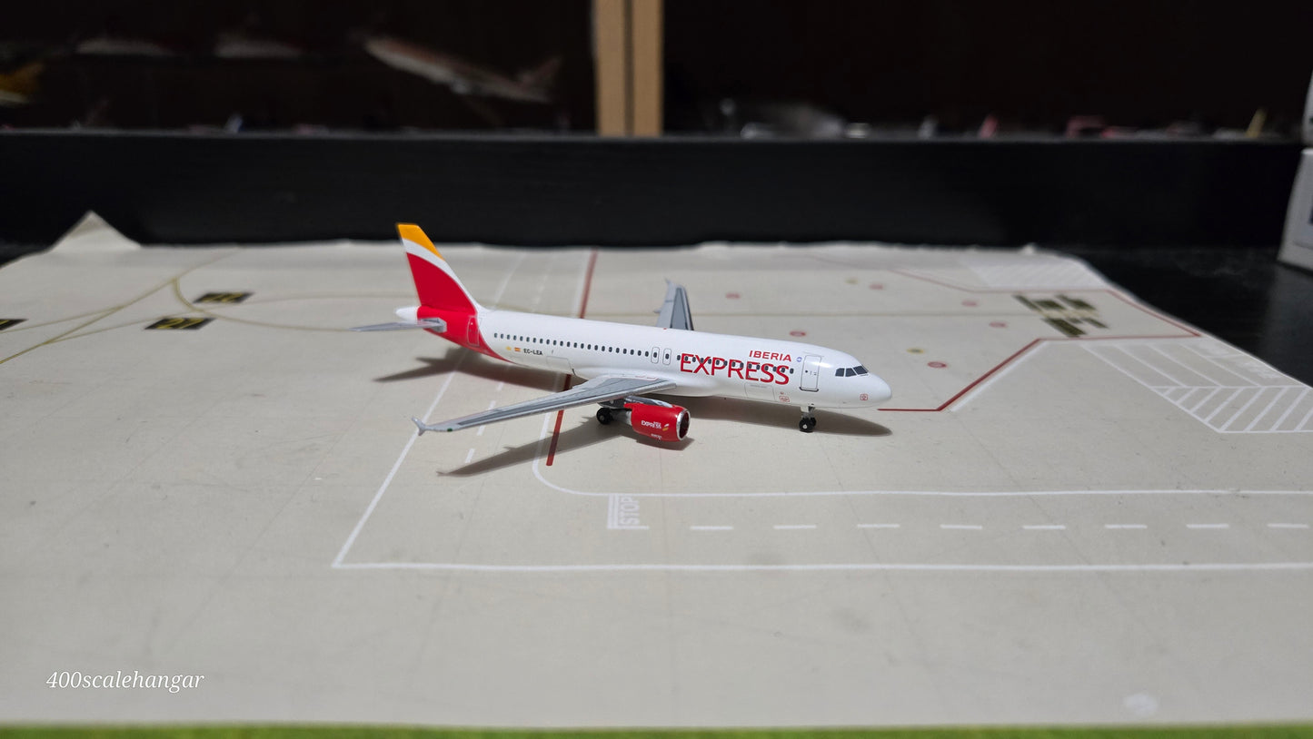 Aeroclassics Iberia Express Airbus A320-200 EC-LEA