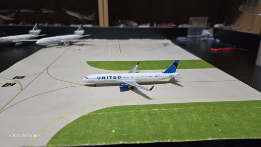 Aeroclassics United Airlines Airbus A321neo “Evo Blue” N14502