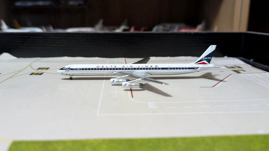 Aeroclassics Delta Air Lines DC-8-61 N823E