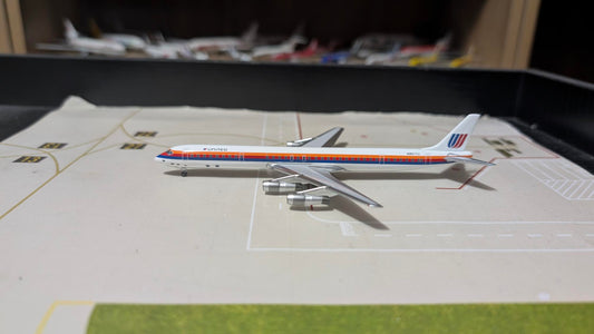 Aeroclassics United Douglas DC-8-61 N8077U
