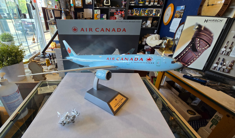 Inflight 200 Air Canada Boeing 777-200LR “Toothpaste” C-FIVK - 1/200