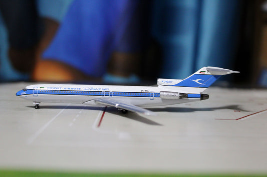 Aeroclassics Kuwait Airways B727-200 9K-AFA