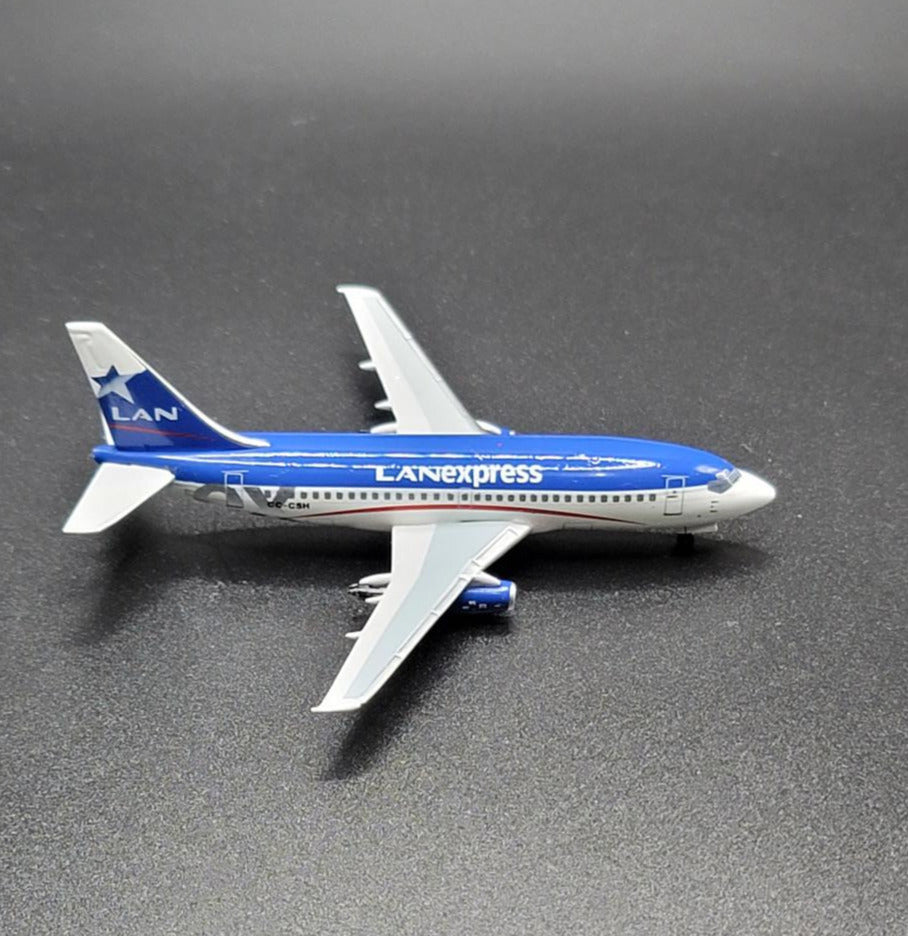 Aeroclassics Lan Express Boeing 737-204 CC-CSH