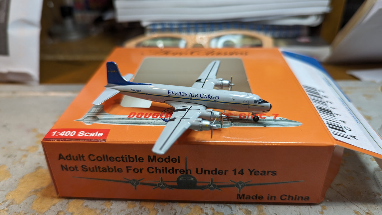 Aeroclassics Everts Air Cargo Douglas C-118A Liftmaster N100CE *DAMAGED BOX*