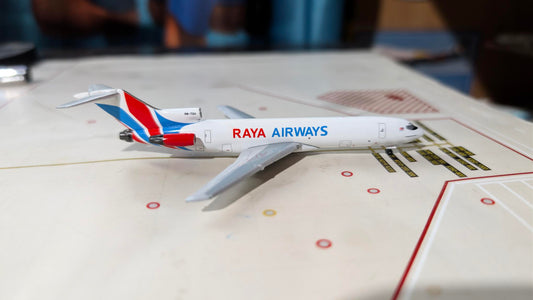 Aeroclassics Raya Airways B727-200 9M-TGH in 1.400 Scale.