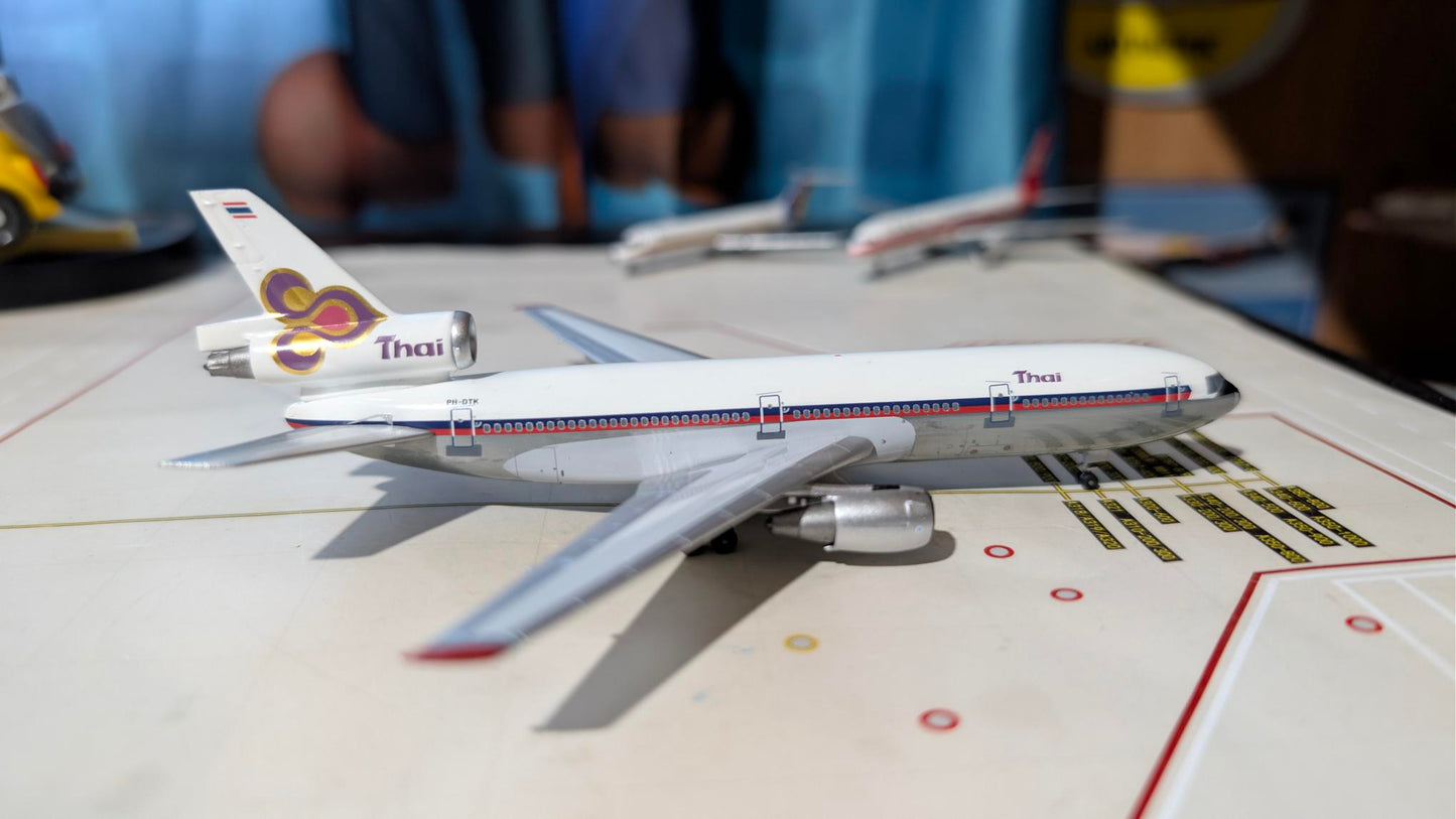 Aeroclassics Thai Airways International DC-10-30 PH-TDK 1.400 Scale.