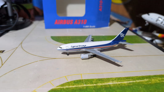 Aeroclassics Cyprus Airways A310 5B-DAX in 1.400 scale.